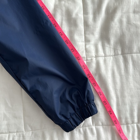 Levi’s Retro Windbreaker - Picture 4 of 7